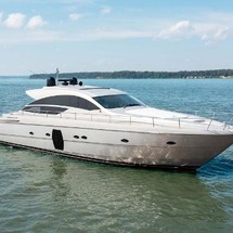 Pershing 64