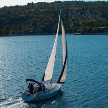 Bavaria 32