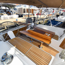 Bavaria 37