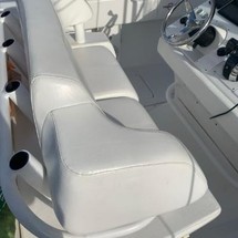 Fountain 38 center console te