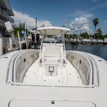 Fountain 38 center console te