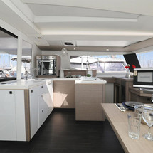 Fountaine Pajot Astrea 42