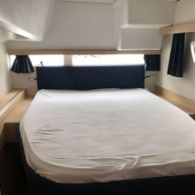 Fountaine Pajot Lucia 40