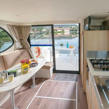 Cantieri estensi goldstar 560 c fly