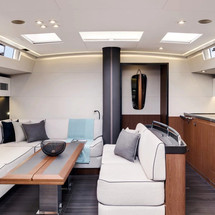 Beneteau Oceanis Yacht 62