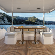 Azimut 60