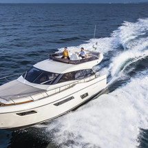 Ferretti 450