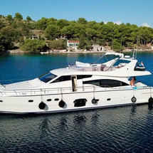 Ferretti 551 Yachts