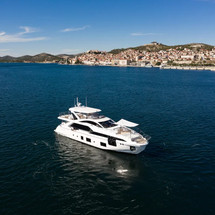 Azimut Grande 27 METRI