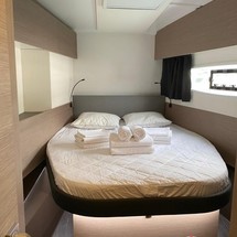 Fountaine Pajot Astréa 42