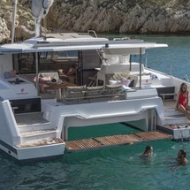 Fountaine Pajot Astrea 42