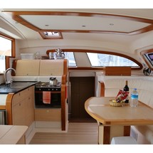 Catana 47