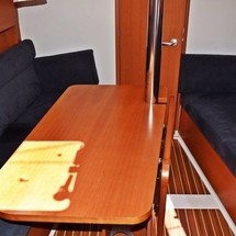 Hanse 325