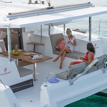 Fountaine Pajot Lucia 40