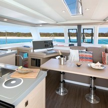 Fountaine Pajot Lucia 40