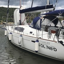 Beneteau Oceanis 43