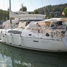 Beneteau Oceanis 43