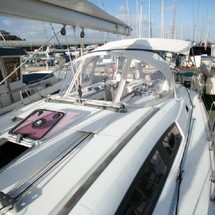 Beneteau Oceanis 43