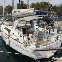 Beneteau Oceanis 38