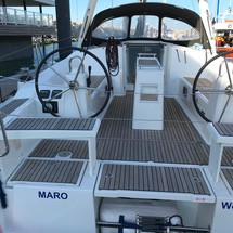 Beneteau Oceanis 38