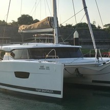 Fountaine Pajot Lucia 40