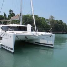 Fountaine Pajot Lucia 40