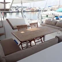 Fountaine Pajot Lucia 40