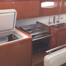 Beneteau Oceanis 43