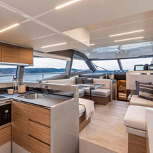 Ferretti 450