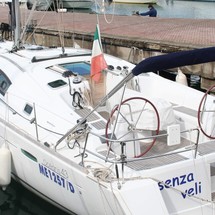 Beneteau Oceanis 43