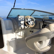 Chaparral 215 SSi