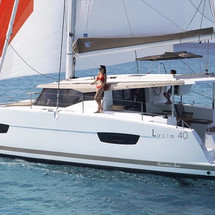 Fountaine Pajot Lucia 40