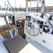 Fountaine Pajot Lucia 40