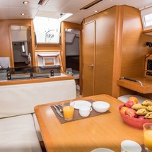 Jeanneau Sun Odyssey 379