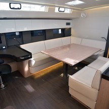 Beneteau Oceanis Yacht 62