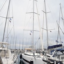 Beneteau Oceanis Yacht 62