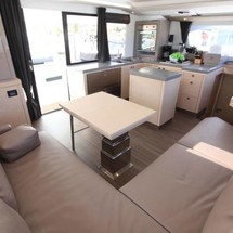 Fountaine Pajot Saona 47