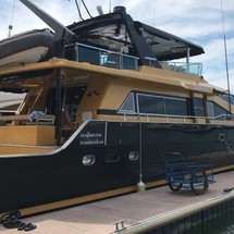 Azimut Magellano 76