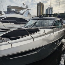 Cruisers Yachts 45 Cantius