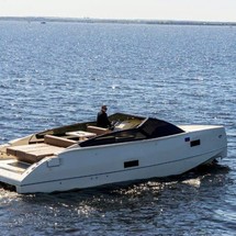 Velvette Cruiser 33 Intelligent