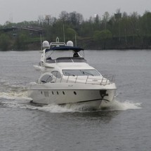 Azimut 68