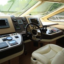 Azimut 58