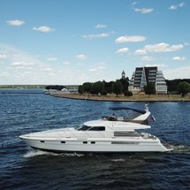 Fairline Squadron 59