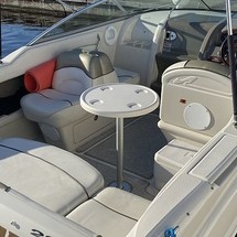 Sea ray 225 weekender