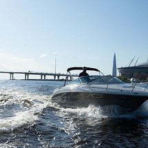 Sea ray 225 weekender