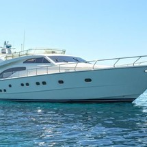 Ferretti 68