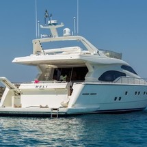 Ferretti 68