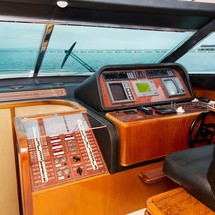 Ferretti 70