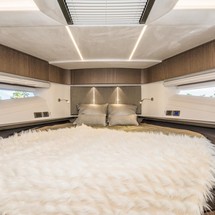 Galeon 680 FLY