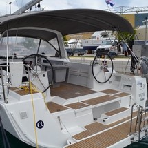 Beneteau Oceanis 48